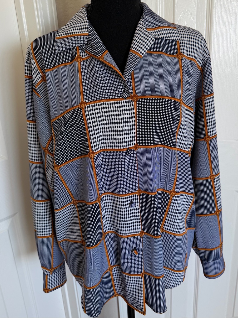 Navy & Gold Long Sleeved Button Down Geometric Houndstooth Blouse Size M